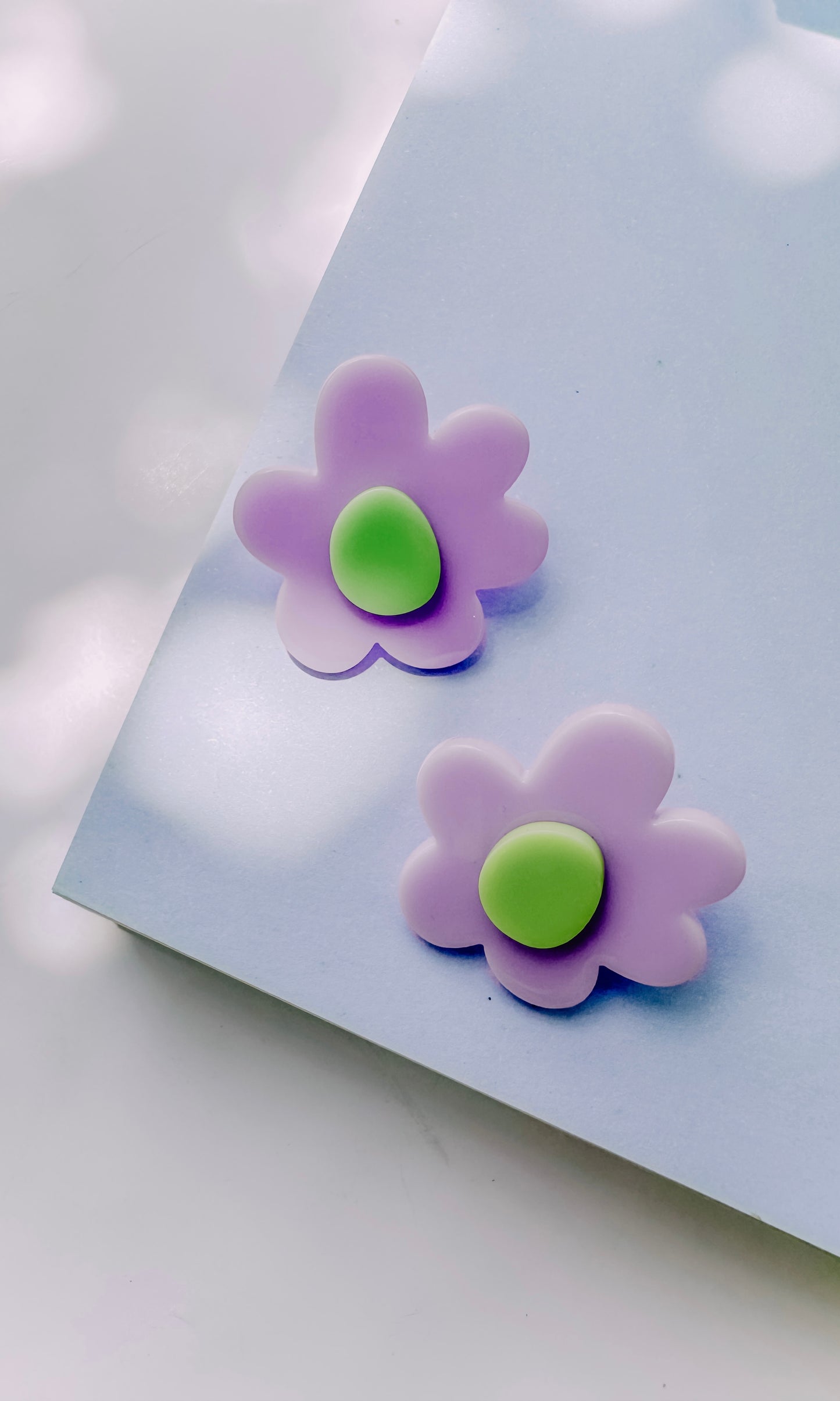 Lilac Bloom Ear Stud