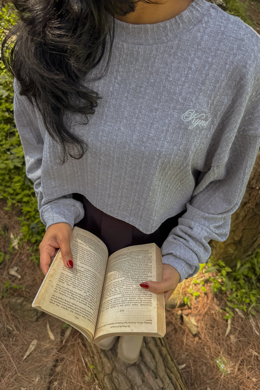 Poet's Cable Knit Crop Pullover