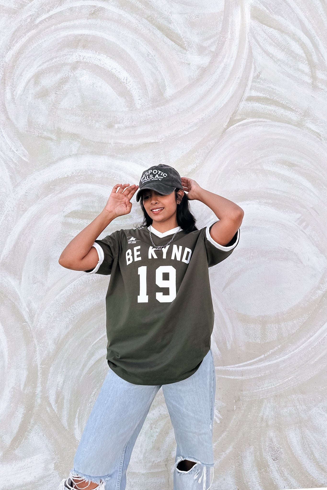 Kynd Bold Tee in Army Green