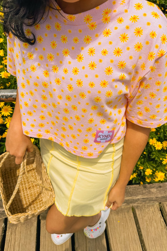 Daisy Girl Oversize Crop Tee