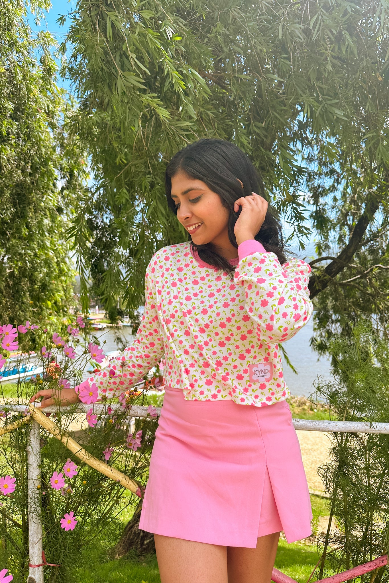 Dream in Petals Crop Pullover