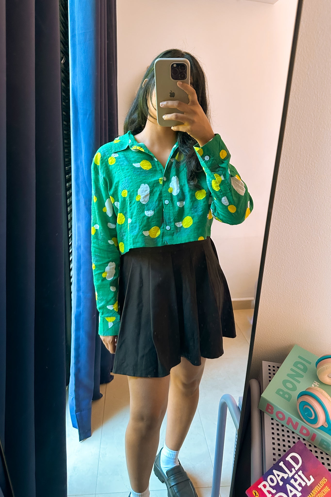 Zezty Daze Oversize Crop Shirt