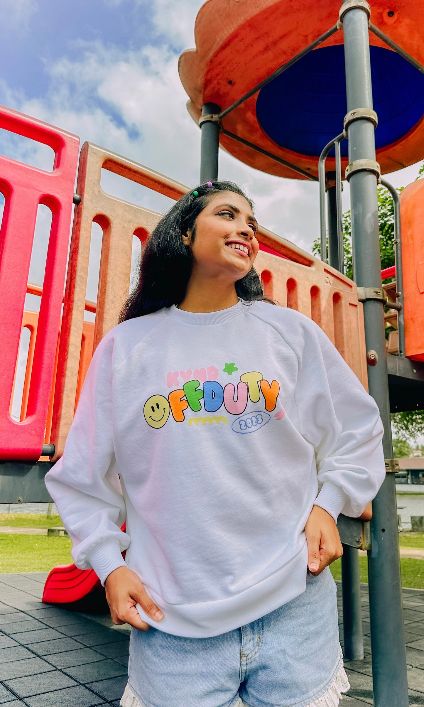 Offduty White Raglan Sleeve Sweatshirt