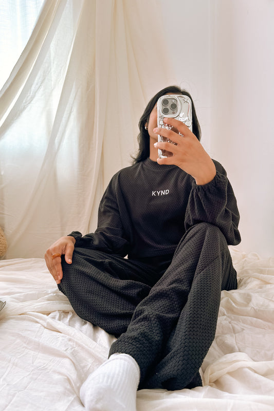 Storm Cuddle Crop Pullover