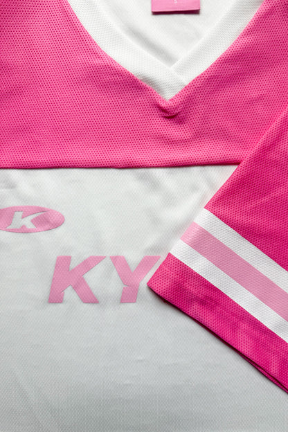 Kynd Play Girl Oversize Crop Jersey Pink/White