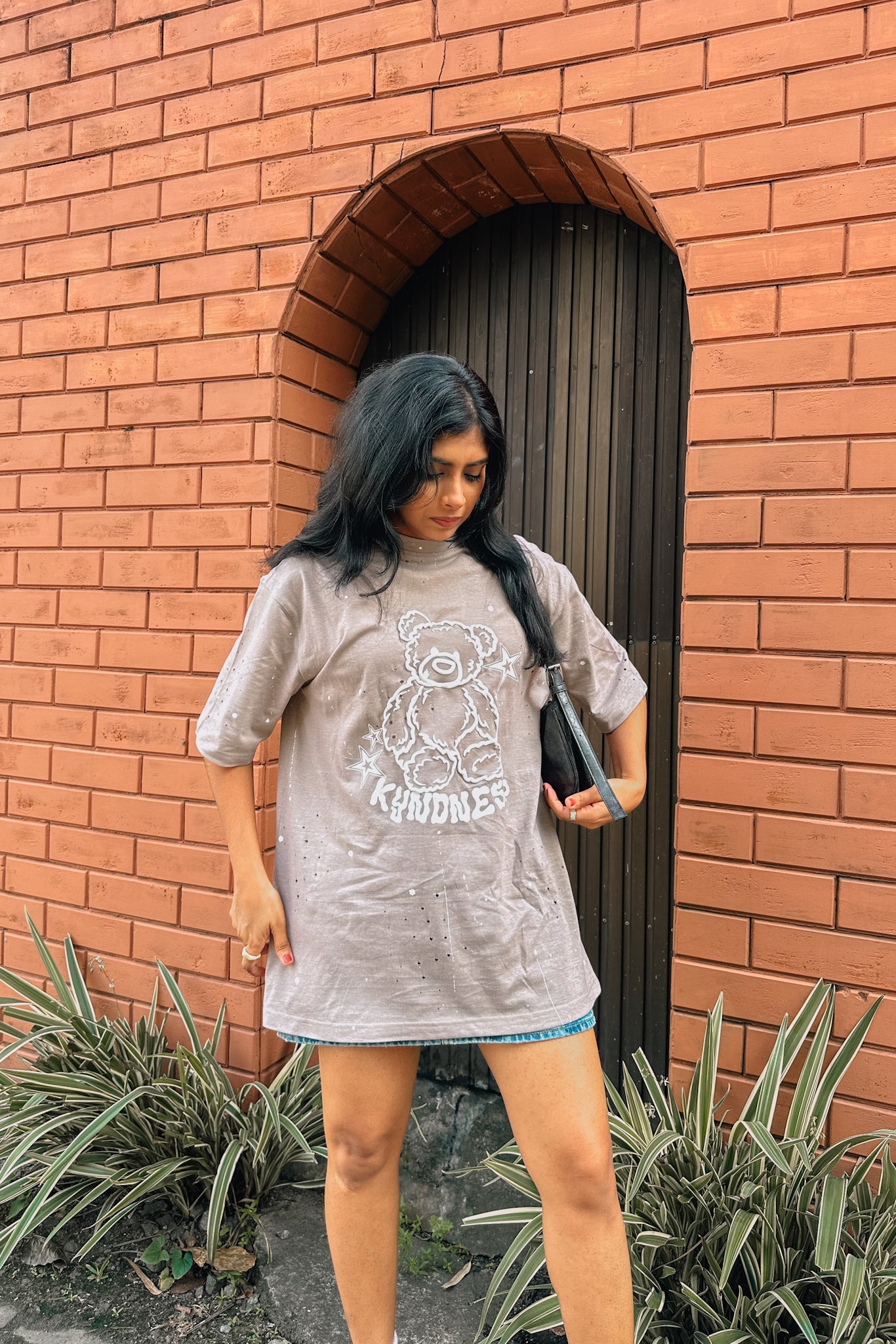 Huffle Hug Oversize Tee