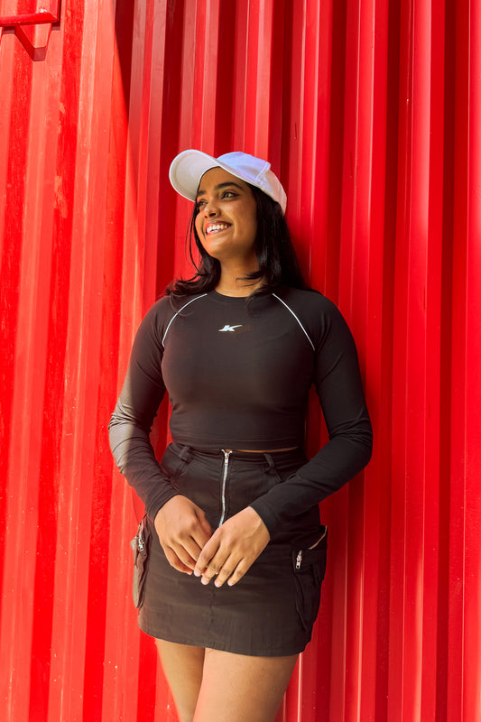 Off duty active fitted top