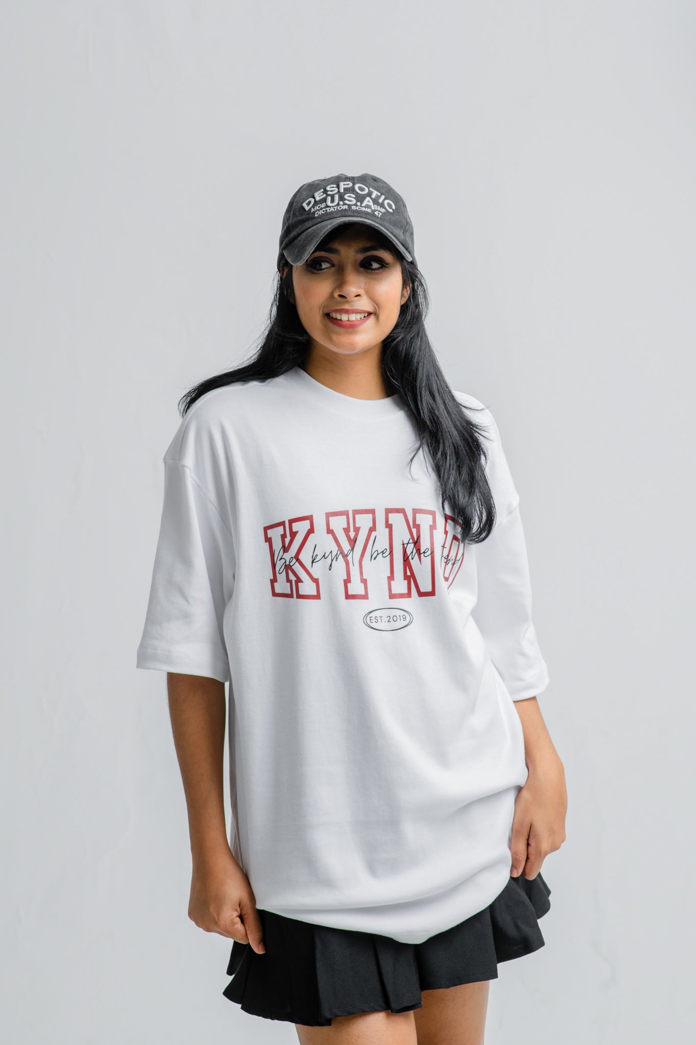 Kynd Vintage Varsity Oversize Unisex T Shirt